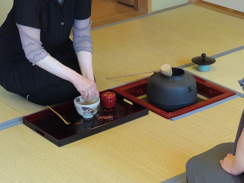 お点前のお手本